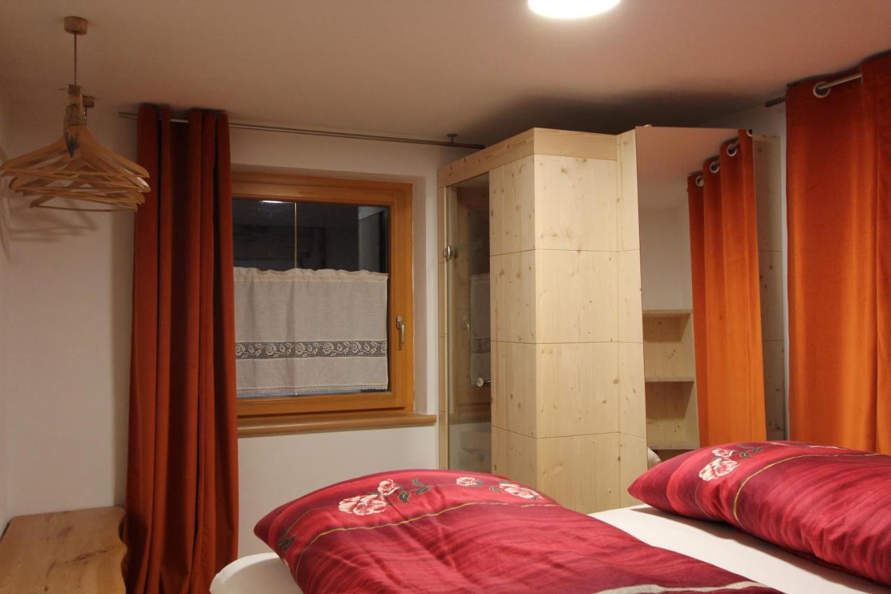 パーテネン Haus Am Rain Bed & Breakfast エクステリア 写真